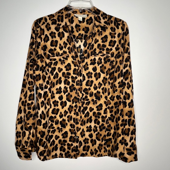 Dana Buchman Tops - NWOT Dana Bachman Leopard Print Button Down Long Sleeve Blouse Women’s M